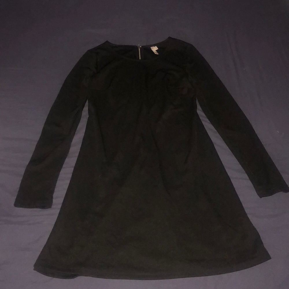 Black long sleeve dress